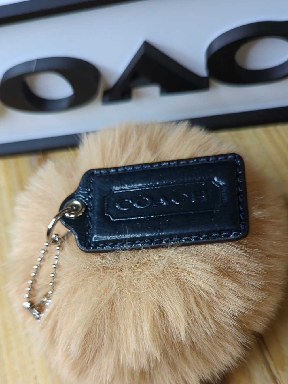 (0054) Coach Navy Patent Leather Hang Tag